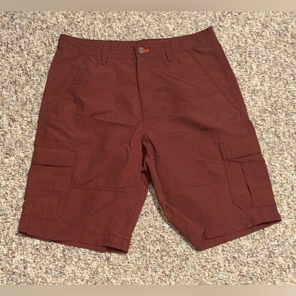 Men's Eddie Bauer size 32 Cargo Shorts summer sun beach